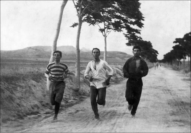 First-modern-olympic-marathon-1896.jpg